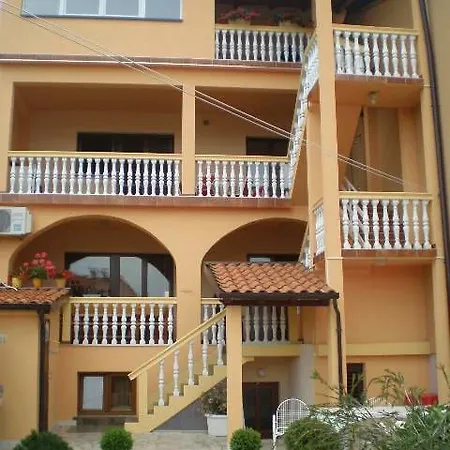 Zdravko Apartamento Štinjan