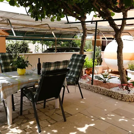 Zdravko Apartment Stinjan