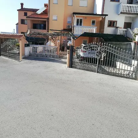 Zdravko Apartament Štinjan